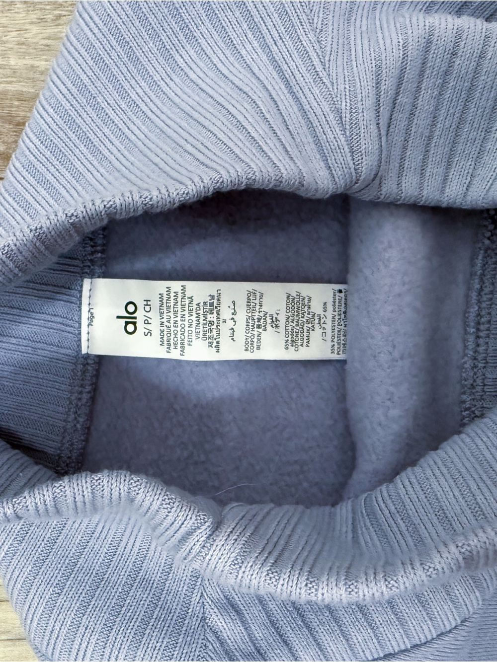 ALO Yoga Light Lavender Cropped Hoodie - Picture 4 of 5